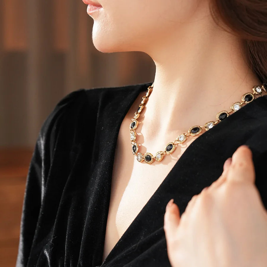 Retro Rhinestone Jewelry Set with Necklace and Earrings for Women