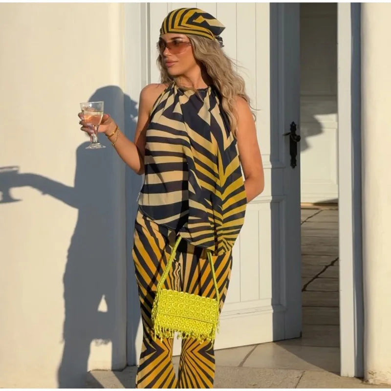 Retro Geometric Stripe Two Piece Set With Halter Top And Flare Pants for Women