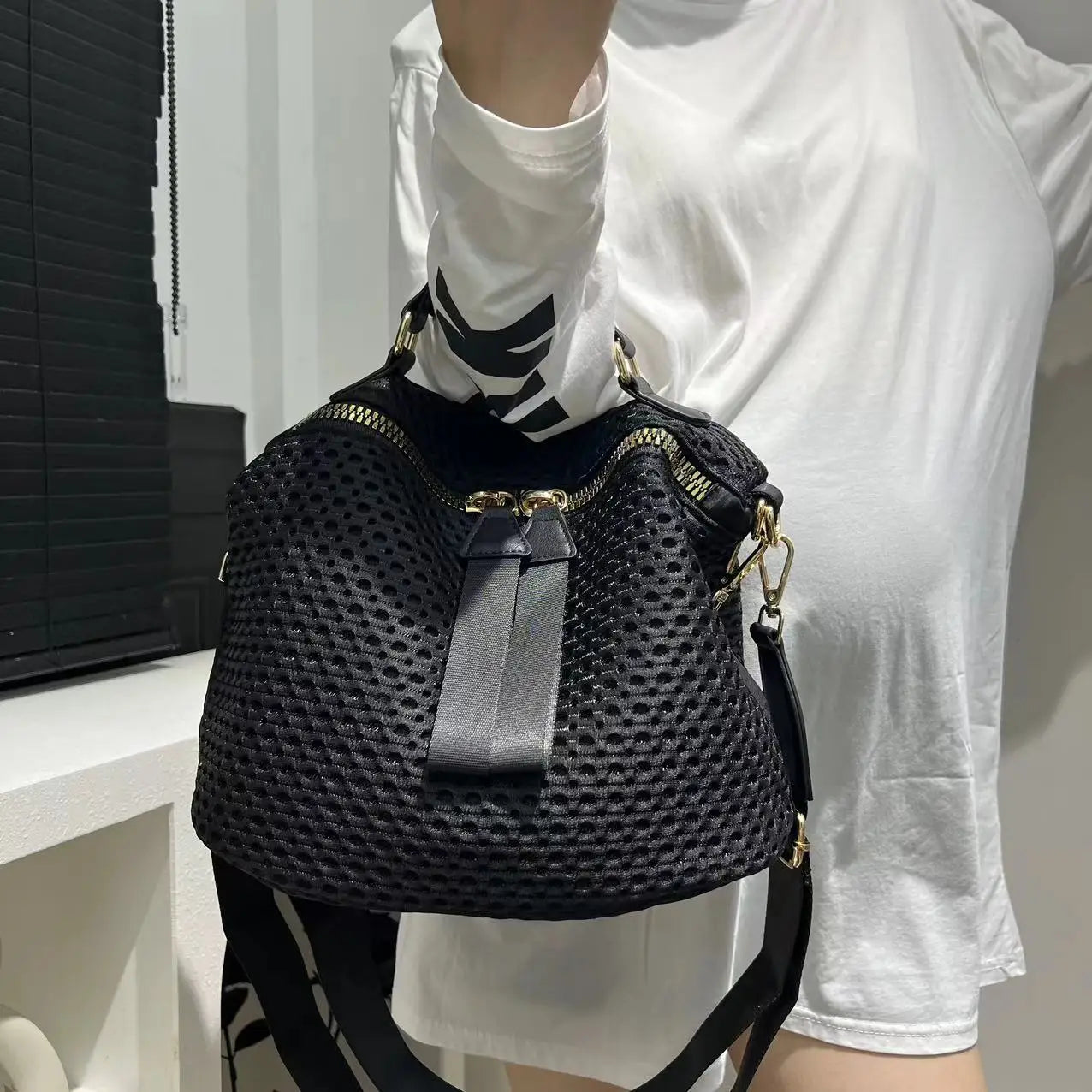 Multifunctional Mesh Lightweight Shoulder Bag for Women