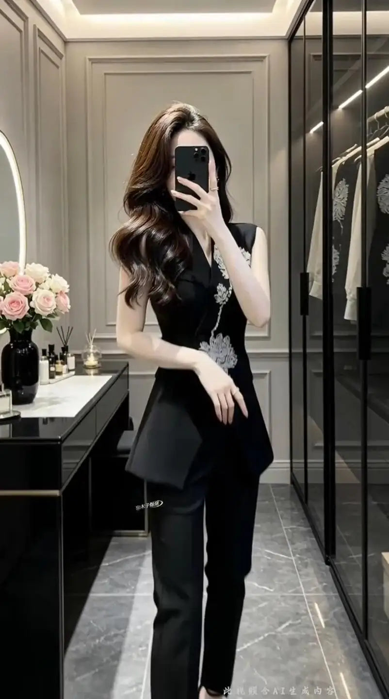 Chic Slim Diamond Detail Sleeveless Blazer for Women