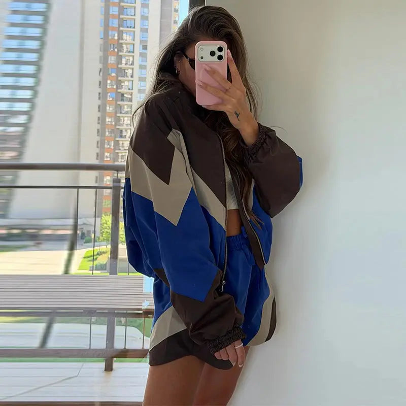 Contrast Color Zip Jacket and Shorts Two Piece Set for Women