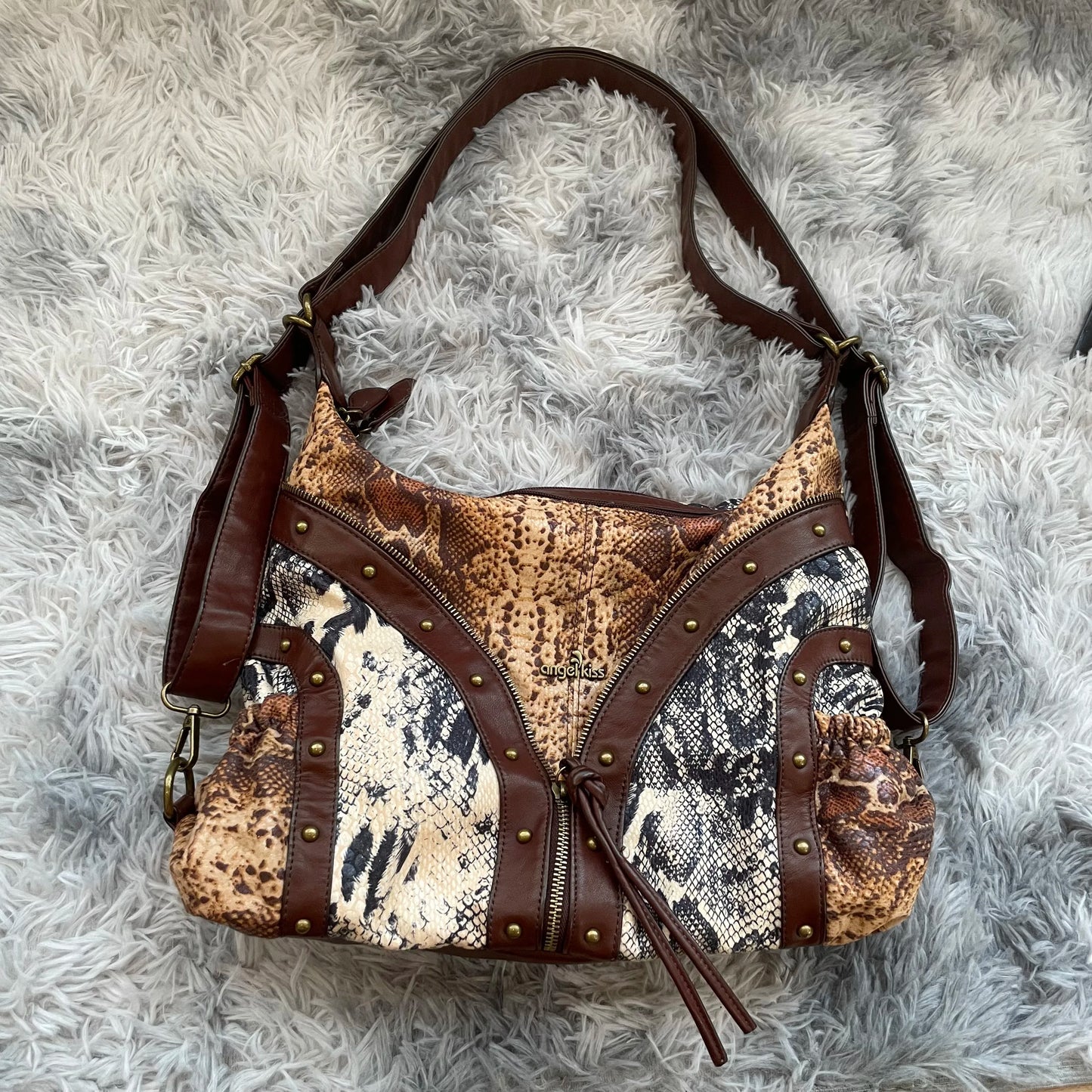 Original Design Retro Rivet Leopard Print Punk Backpack Commuter Large Capacity Tote Crossbody Bags for Women Hot Selling