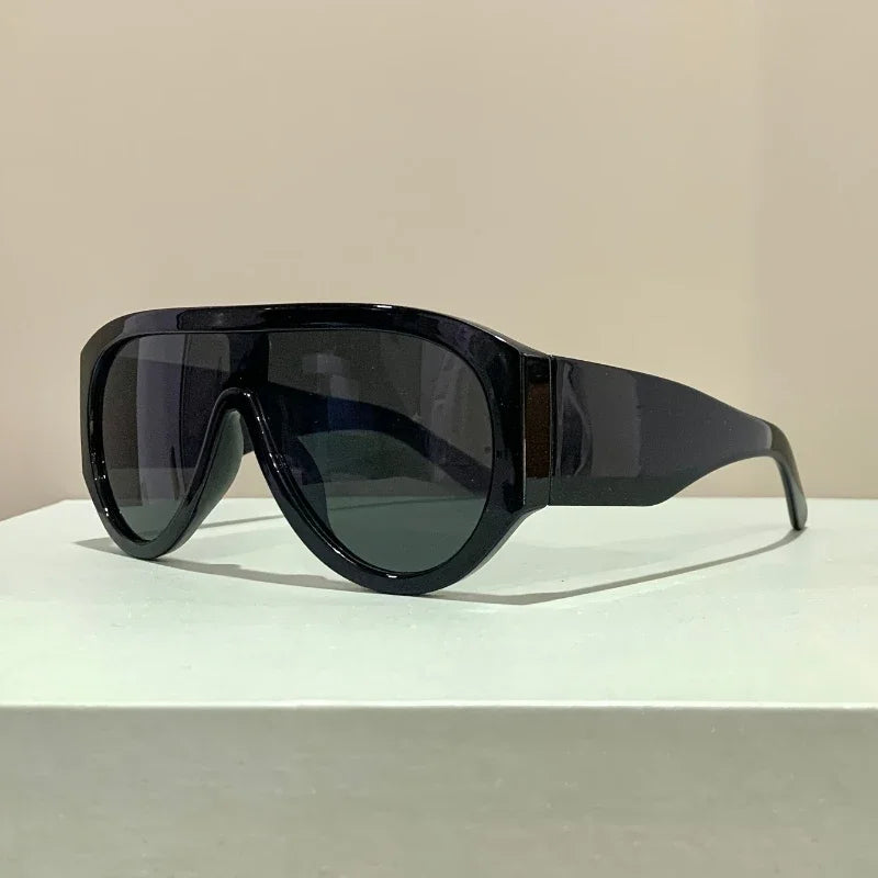 Classic Oversized Gradient Lens Pilot Sunglasses for Women