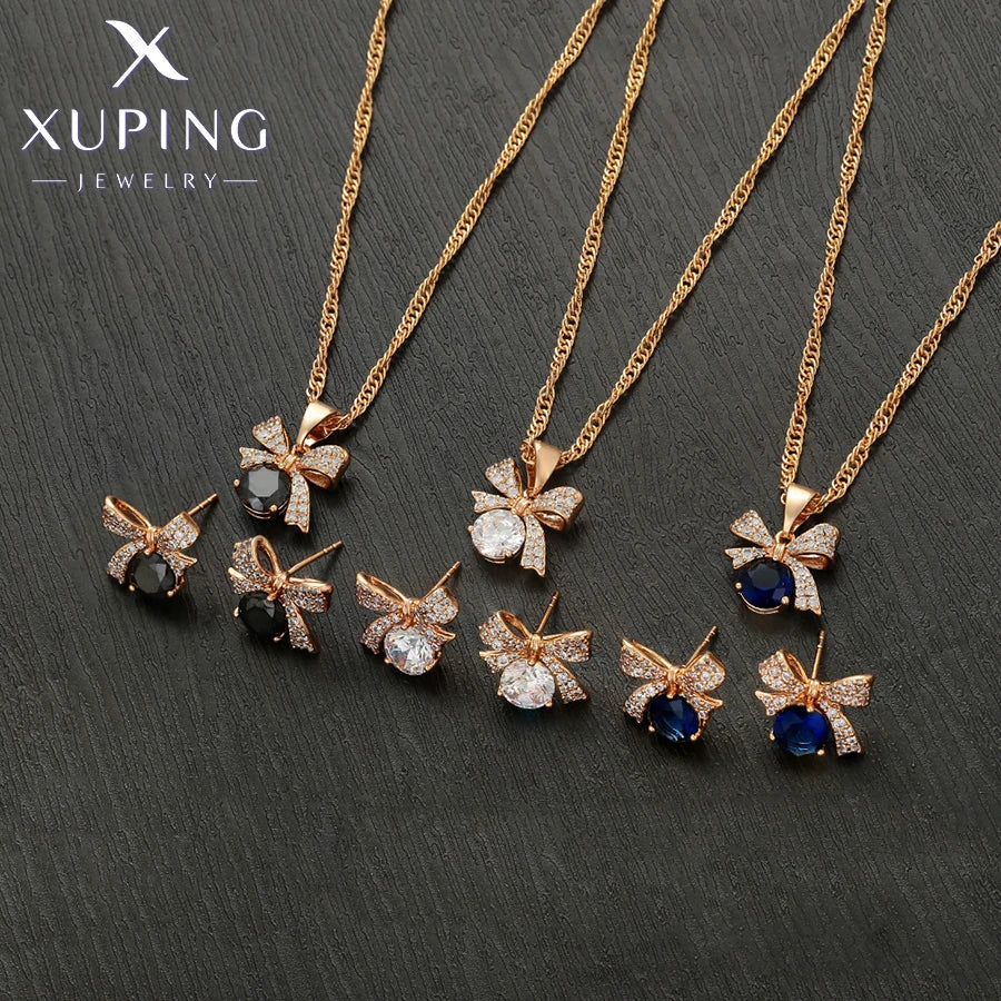 Gold Tone Knot Necklace And Earring Set