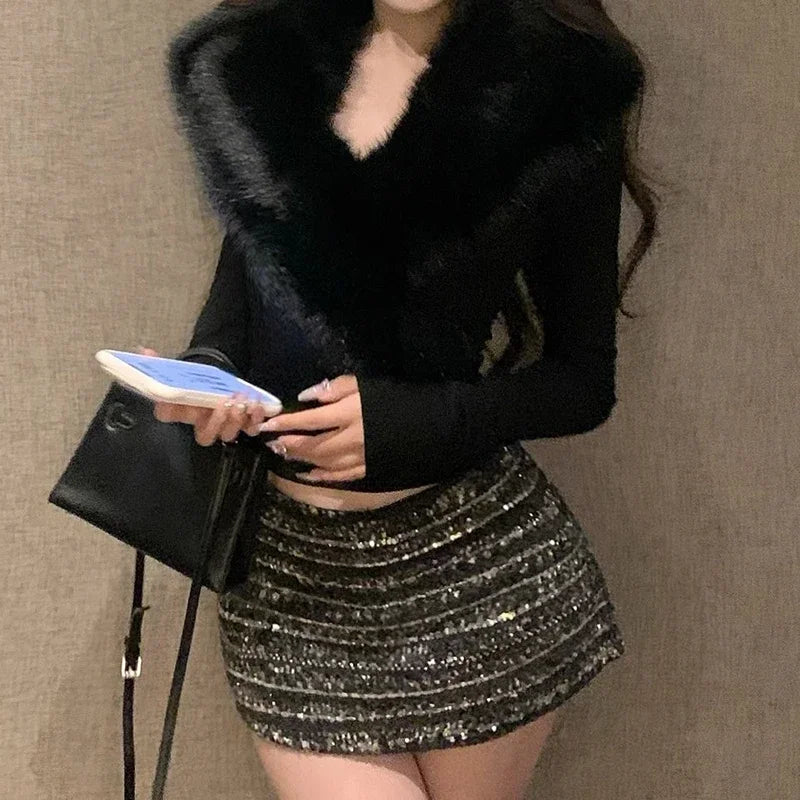American Spice Girl Cross Fur Collar Long Sleeve T-shirt Women's winter high-grade sense waist slim fit with slim bottoming top.