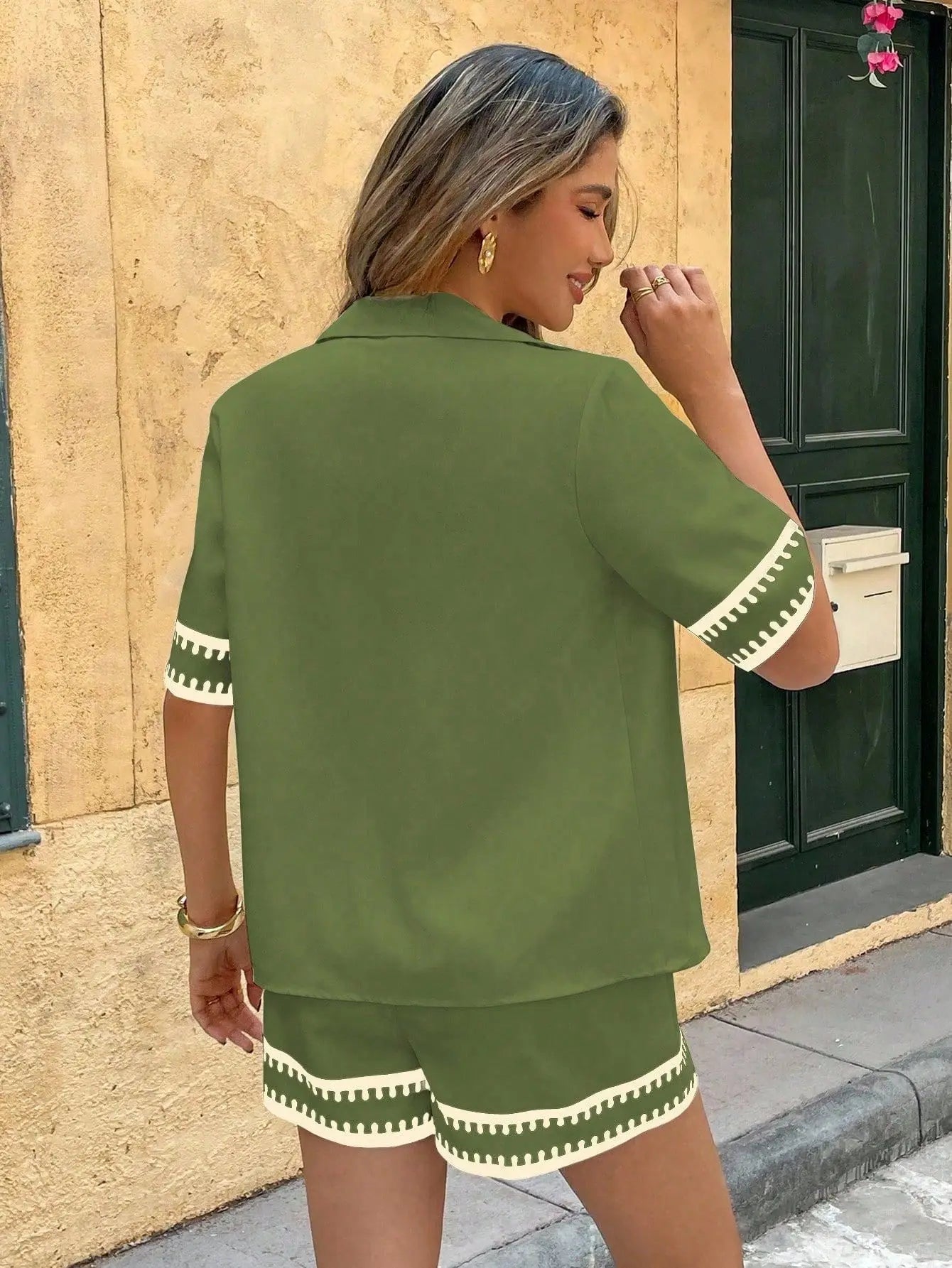 Printed Casual Two Piece Shirt and Shorts Set for Women