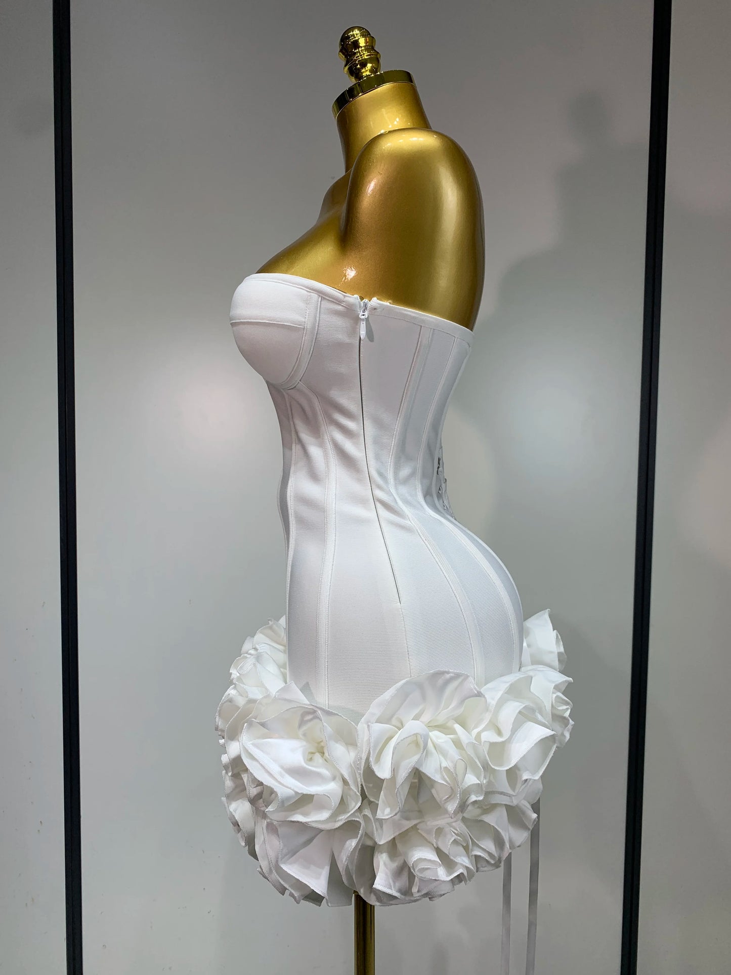 Women Sexy Strapless Backless Flower Embellished Mini Bandage Dress Bodycon Celebrity Party Cocktail Evening Party Club Dresses