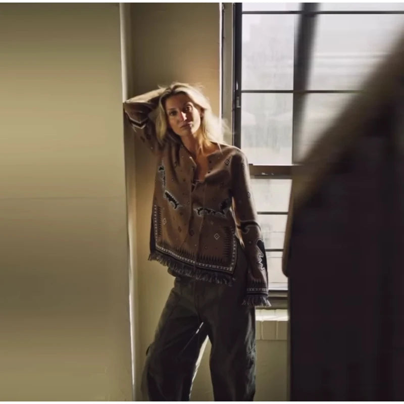 Ethnic Tassel Women 's Sweater Knitted V-neck Bandage Thicken Full Sleeve Jumper For Woman Winter Woman Coats Jacket Knitwear