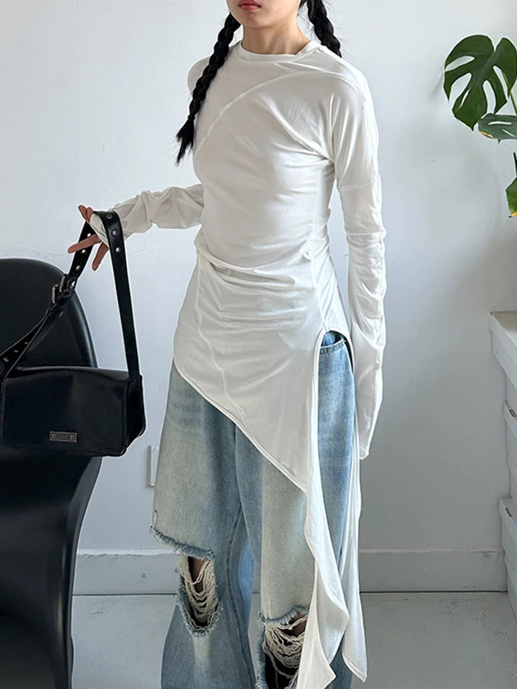 [EAM] Women White Irregular Hem Elegant Long Slim T-shirt New Round Neck Long Sleeve Fashion Tide Spring Autumn 2025 1DJ0097