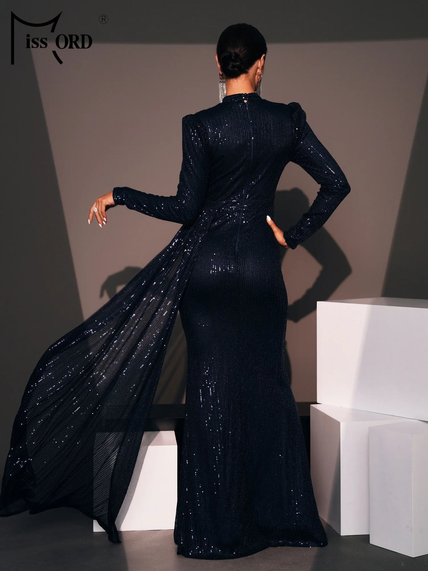 Missord Round Neck Long Sleeved Sequin Mermaid Evening Fashionable Exquisite Cocktail Prom Dress