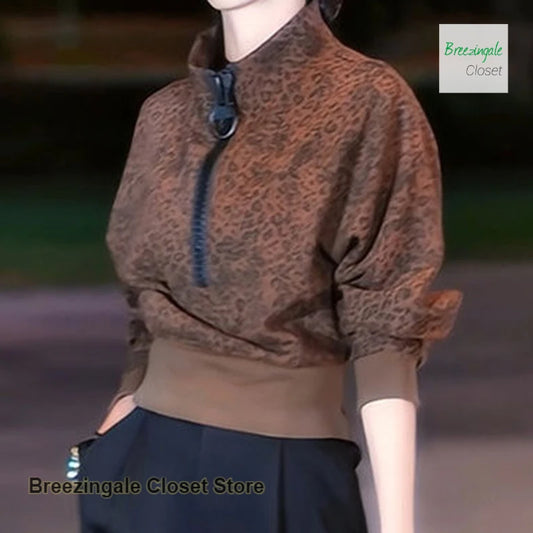 American Leopard print short coat sweater women's autumn and winter new style can wear long-sleeved niche high-grade top.