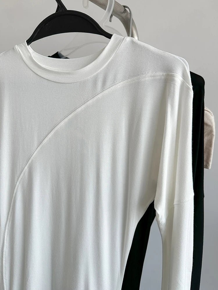 [EAM] Women White Irregular Hem Elegant Long Slim T-shirt New Round Neck Long Sleeve Fashion Tide Spring Autumn 2025 1DJ0097