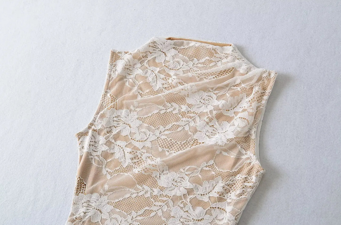 Elegant Sleeveless Bodycon Lace Bodysuit Top For Women