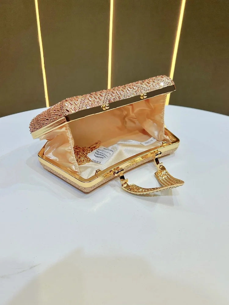 Luxury Shiny Diamond Studded V Letter Evening Dress Bag for Women Brand Rhinestones Handbags Elegant Cheongsam Bag Wedding Purse