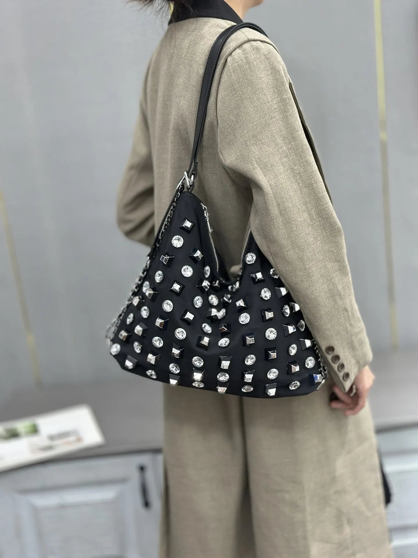 Women's Shoulder Bag Luxury Brand Diamond-encrusted Shiny Women's Shoulder Crossbody Bag Fashion Diamond-encrusted Women's Bag