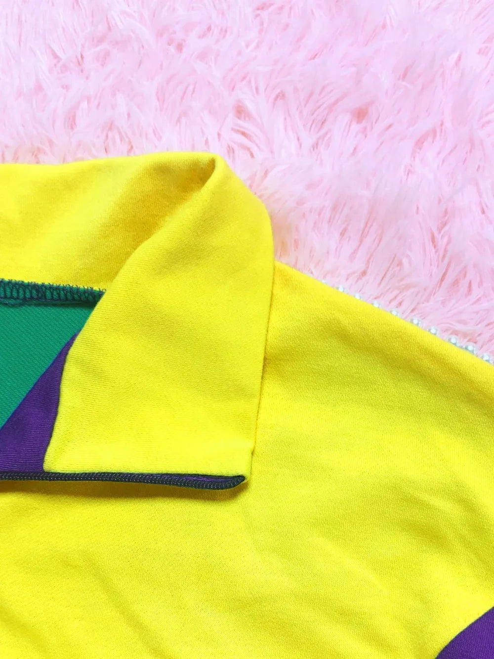 Sporty Color Block Crop Top and Shorts Set for Women