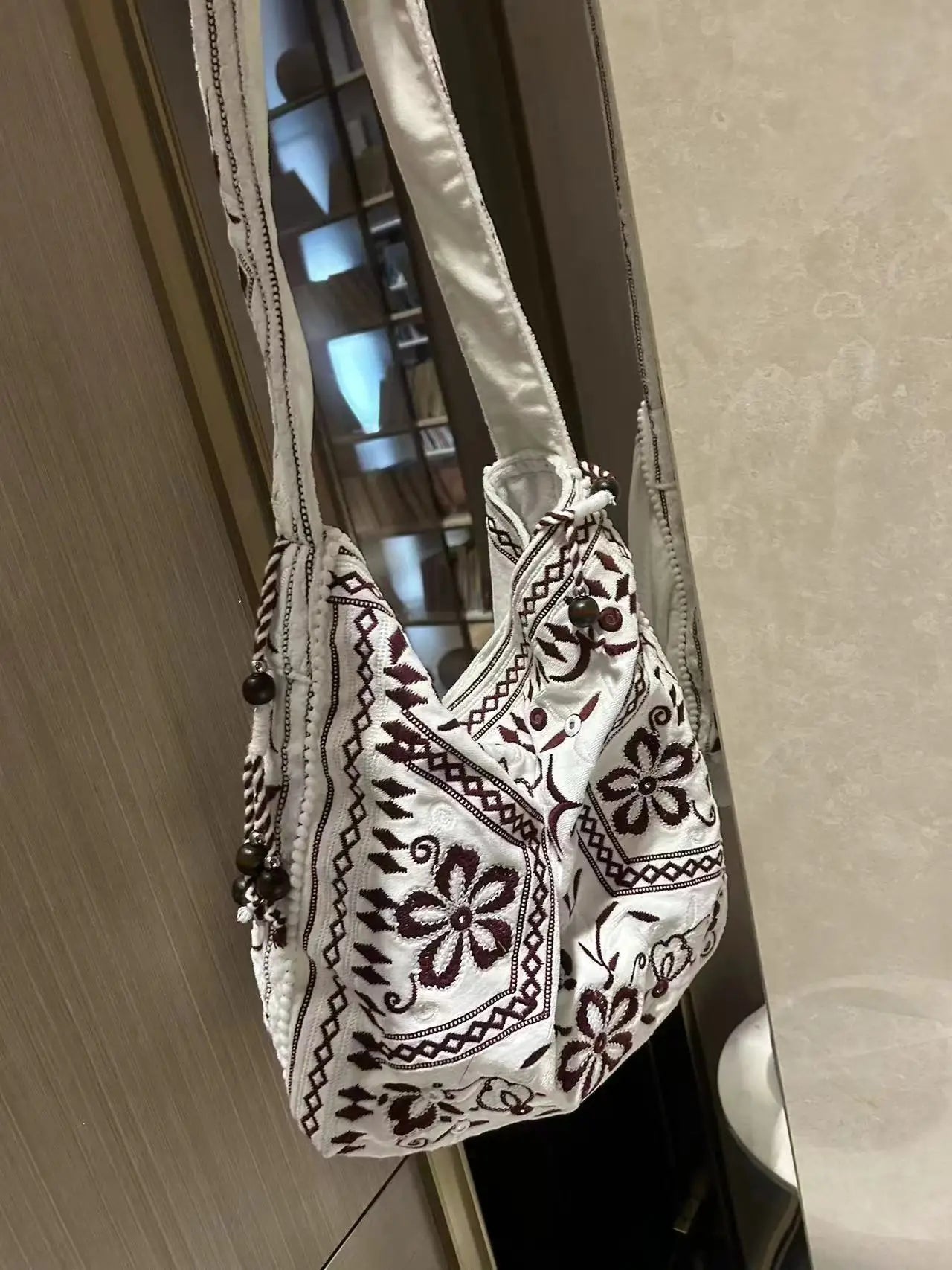 High Quality Original Design Velvet Embroidery Fringe Cloth Bag Shoulder Large Capacity Cross Body Tote Bags for Women