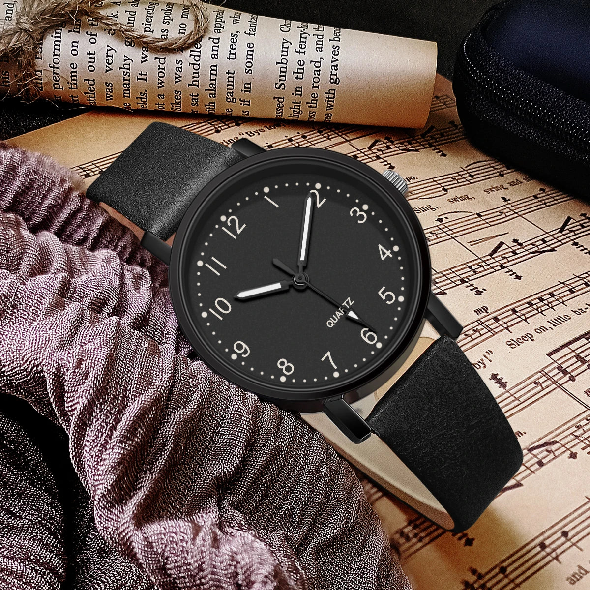 Vintage Round Dial Leather Strap Watch