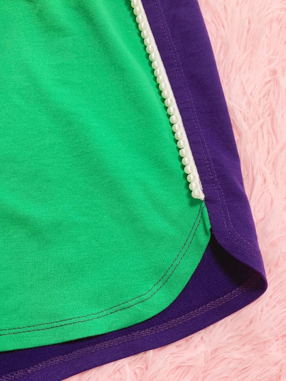 Sporty Color Block Crop Top and Shorts Set for Women