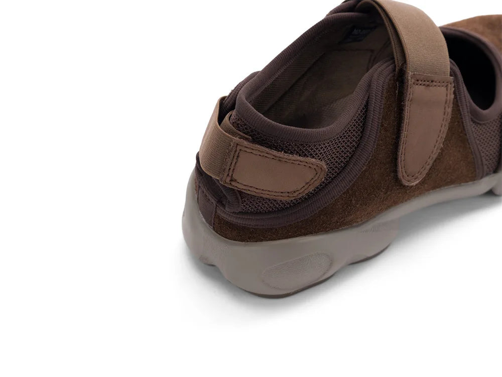 Leather Split Toe Buckle Mary Jane Flat Shoes for Women