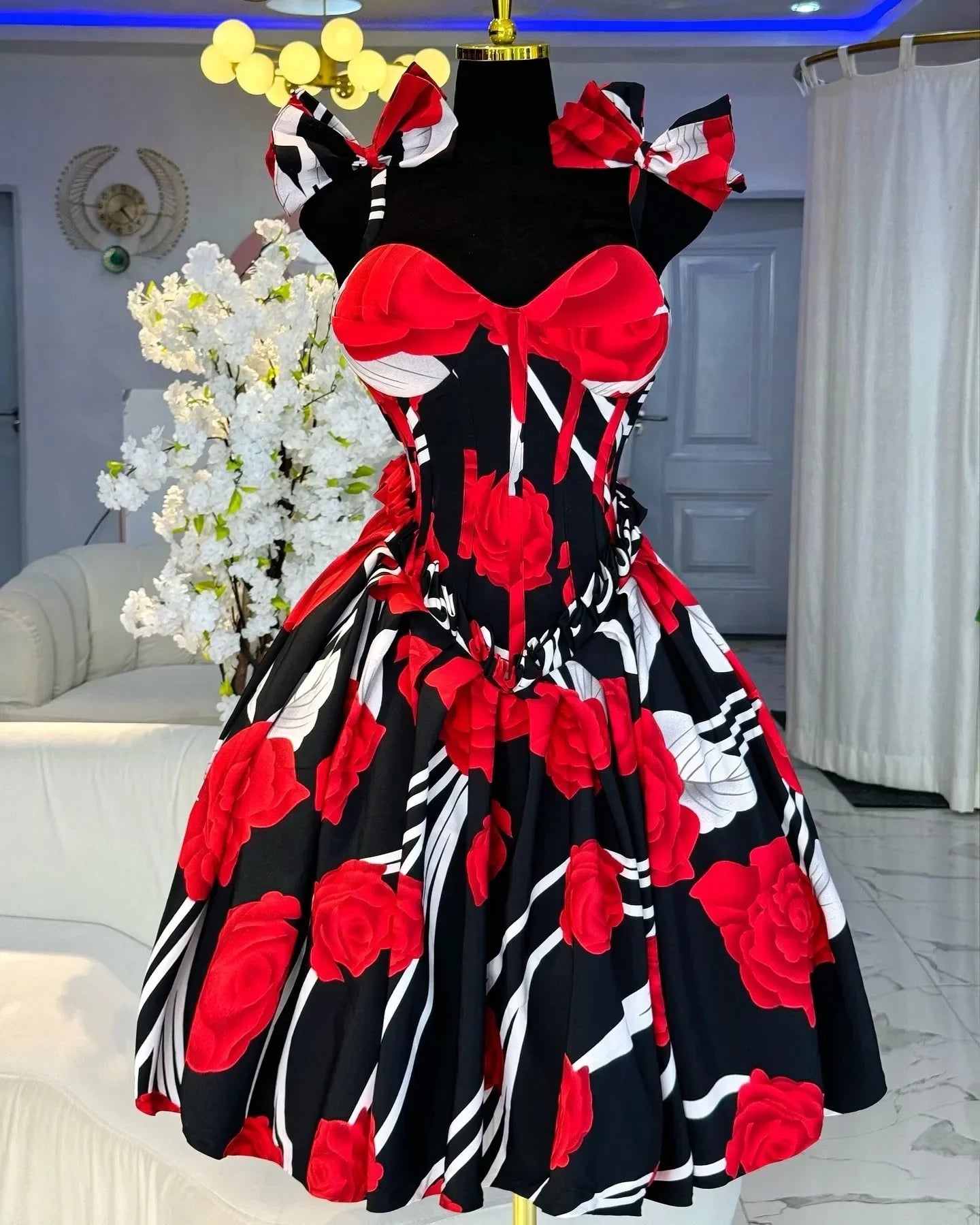 Customized Elegant Stylish Tube Top A-line Flower Print Waist-fitted Midi Dresses Fashion Summer Sexy Low-cut Bow Straps Casual