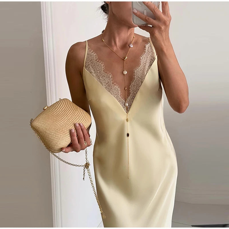 Elegant Lace V Neck Backless Maxi Evening Dress for Women