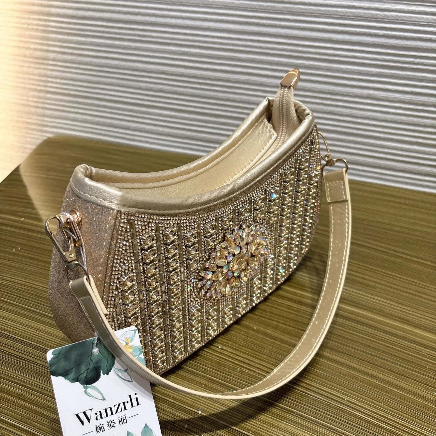 Dinner Women's Bag Luxury Brand Diamond-encrusted Glittering Dinner Party Women's Handbag Fashion Diamond-encrusted Shoulder Bag