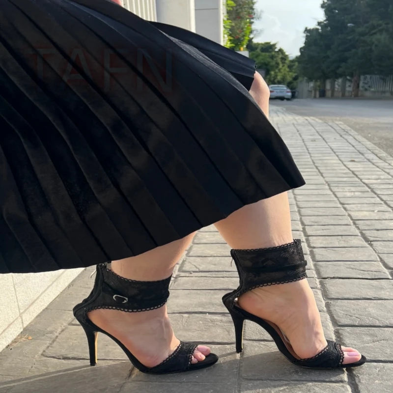 Elegant Lace Strap Open Toe Cushioned Sandals for Women