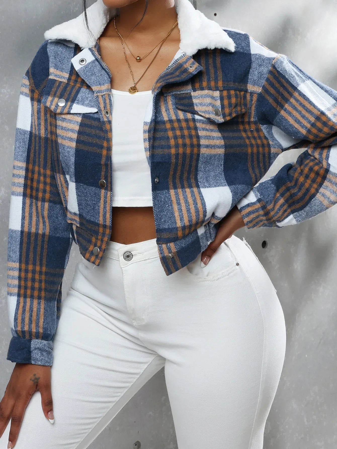 Elegant Women Jacket 2024 Autumn and Winter New Fashionable and Versatile Checkered Long Sleeved Short Top Coats Streetwear