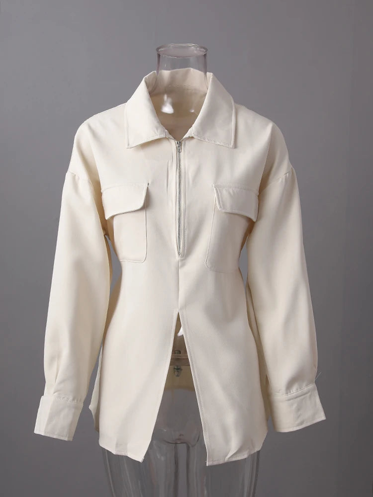[EAM] Women Beige Zipper Pocket Back Bandage Blouse New Lapel Long Sleeve Loose Fit Shirt Fashion Spring Autumn 2025 1DF1491