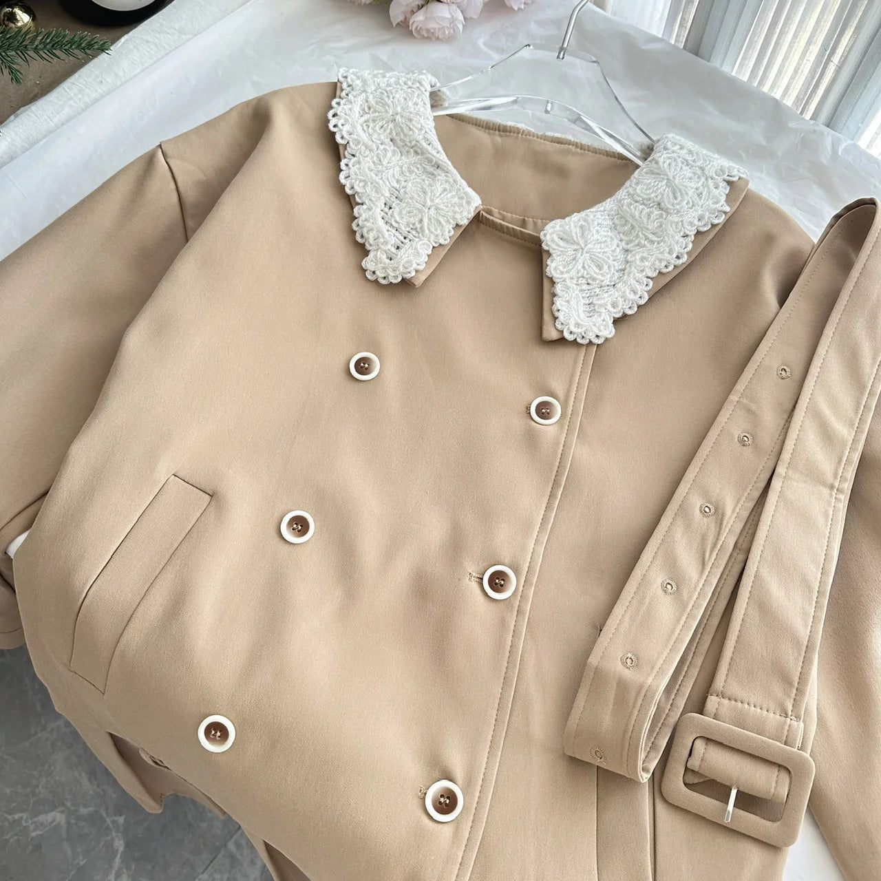 Autumn Chic French Elegant Lace Doll Collar Design Jacket 2000s Aesthetic Korean Popular Retro Women's Trench Coat Woman Clothes