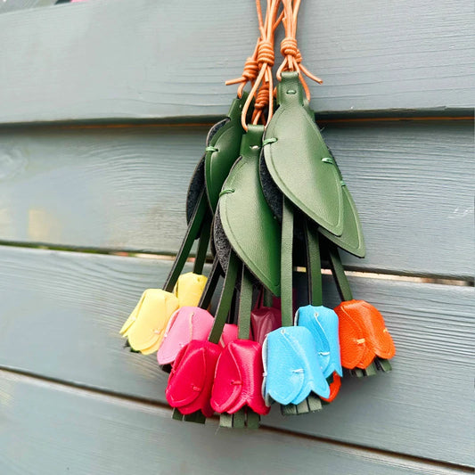 New Tulip Bag Pendant Fashion Creative Design High Quality Leather Keychain Simulation Flower Simple Versatile Pendant Decorate