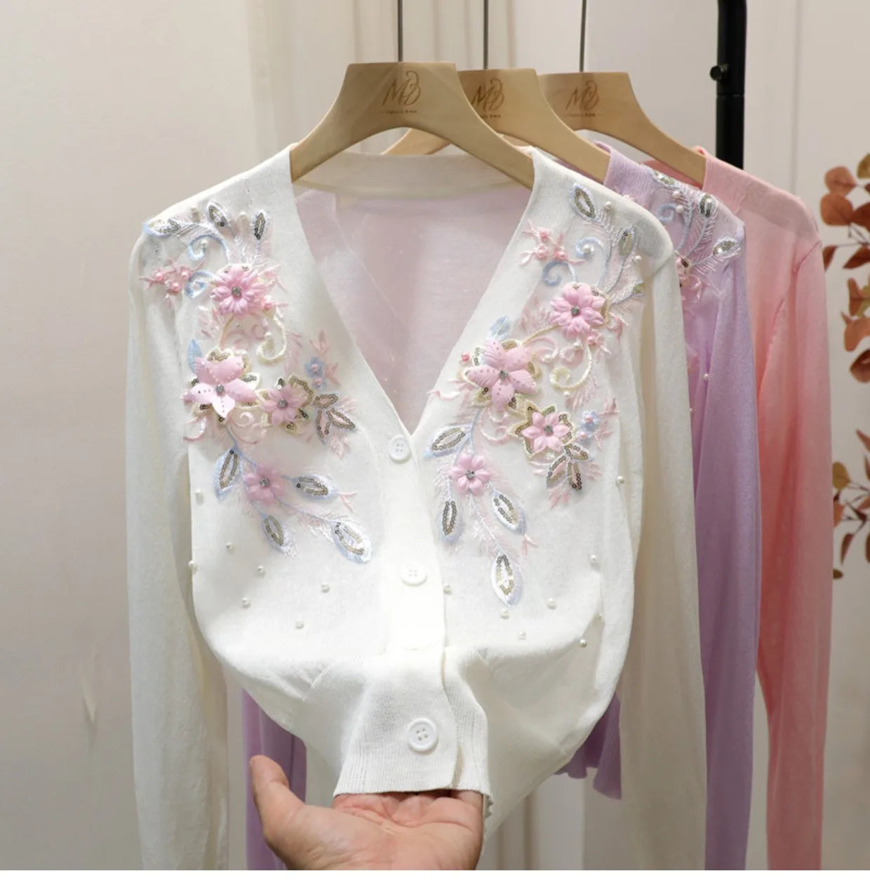 French Exquisite Embroidered Flowers V-neck Short Knitted Top Women Summer Fashion Retro Artistic Thin Sun Protection Cardigan