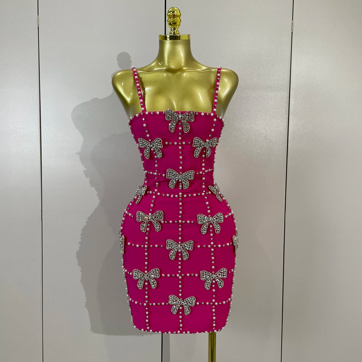 Women Elegant Luxury Bow Diamonds Pearl Club Evening Party Mini Knitted Dresses Sexy Spaghetti Strap Bodycon Bandage Dresses