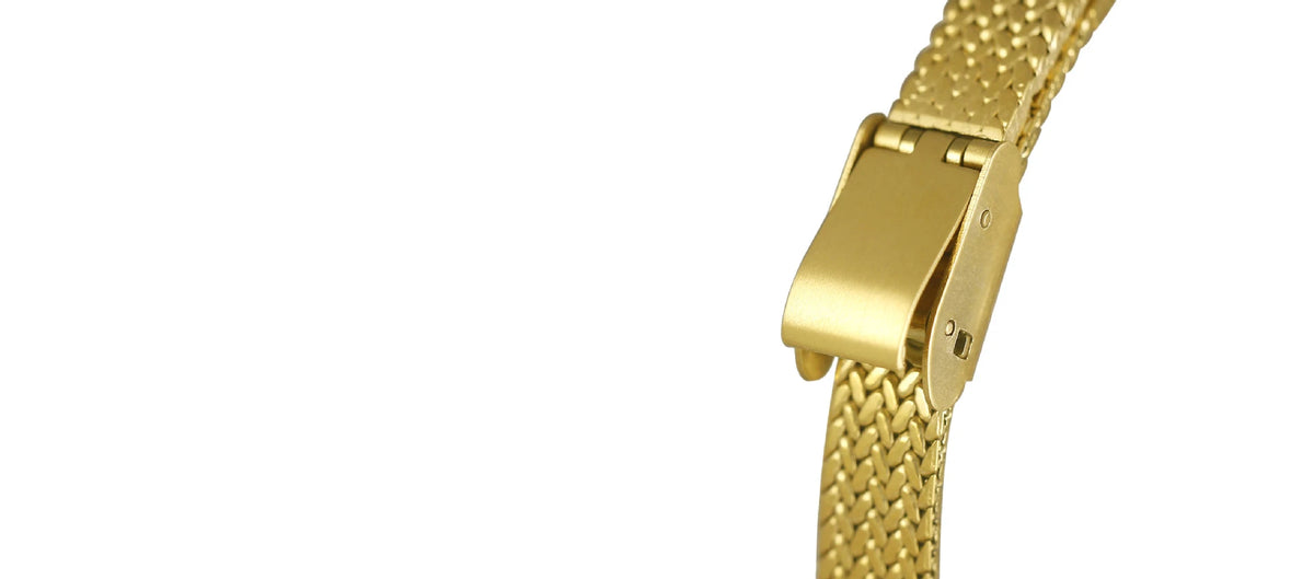 Vintage Gold Oval Quartz Wristwatch