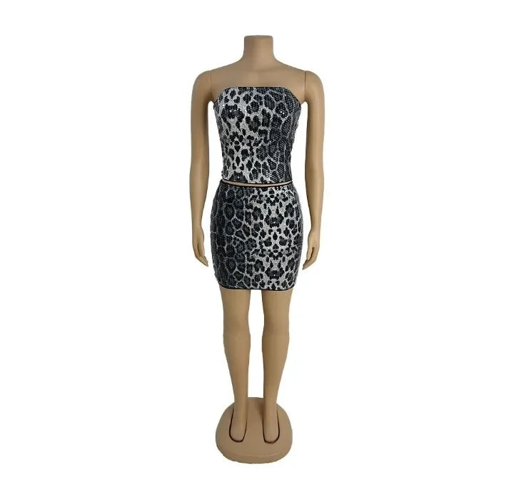 Sleeveless Top for Women Streetwear Slim Fit Type Leopard Print Strapless Sequined Ultra Short Vests Female Summer 2025 New