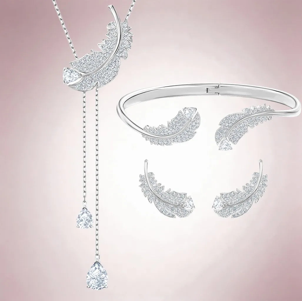 Elegant Dazzling Teardrop Crystal Jewelry Set for Women