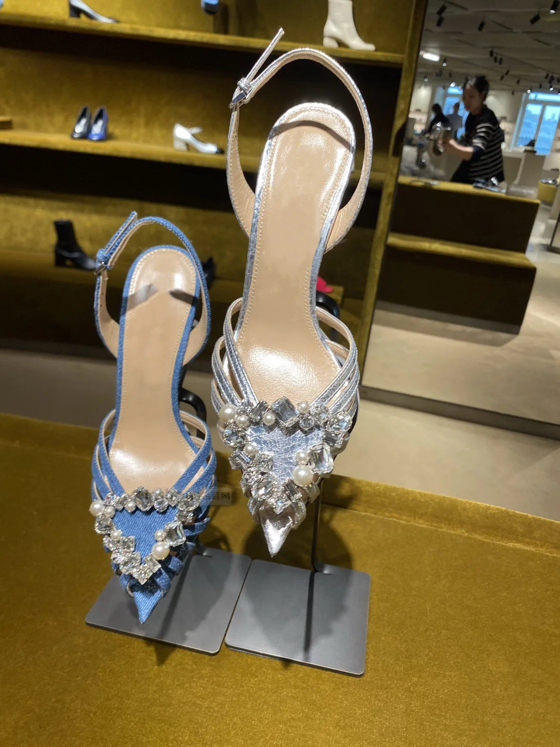 Crystal Heart Buckled Caged Leather Low Heel Pointed Toe Sandals For Women