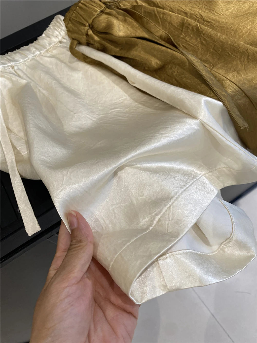 Loose Fit Elastic Waist Satin Texture Casual Shorts for Women