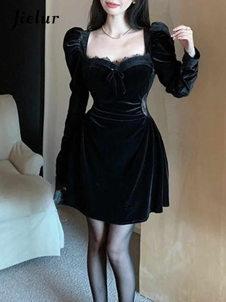 Elegant Gothic Velvet Long Sleeve Midi Dress for Women