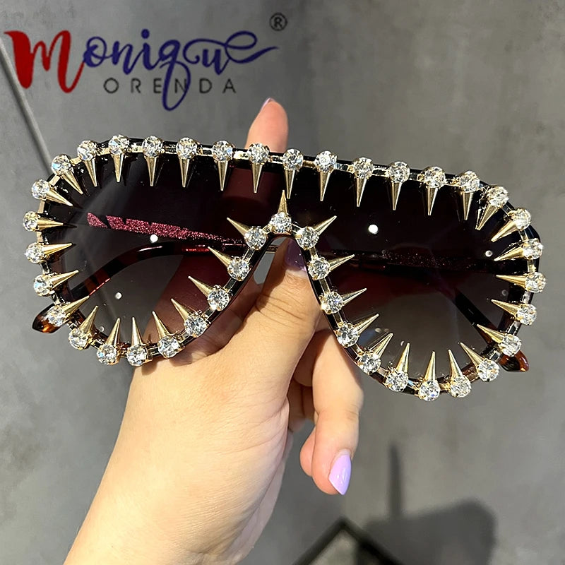 Rhinestone One Piece Frame Sunglasses