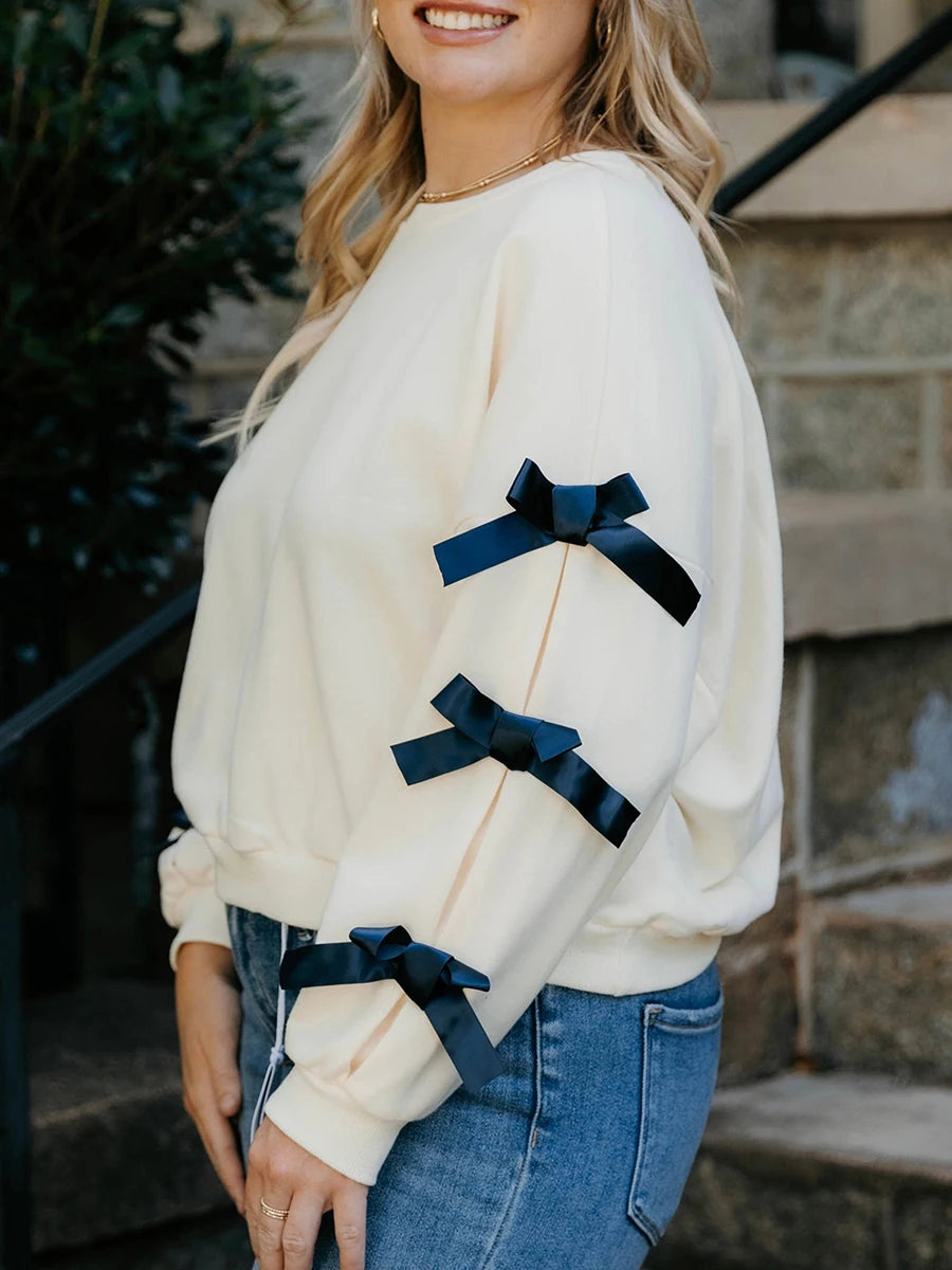 Christmas  Women’s Oversized Bow Decoration Hoodie Sweatshirts Long Sleeve Round Neck Loose Fit Pullover Tops with Bows