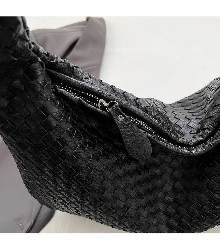 Designer Brand Hand Carry Large Capacity Women's New Fashion Dumpling Bag Casual Shoulder Bags for Women Hot Selling