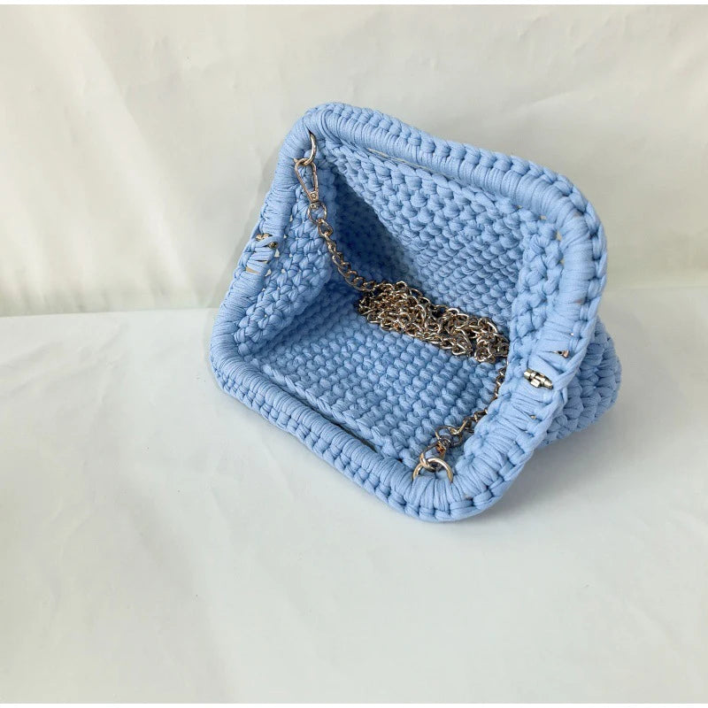 Fashion High-end Clutch Bag Hand-crocheted Clip Bag Simple Versatile Chain Cloud Bag New Leisure Travel Women's Underarm Bag