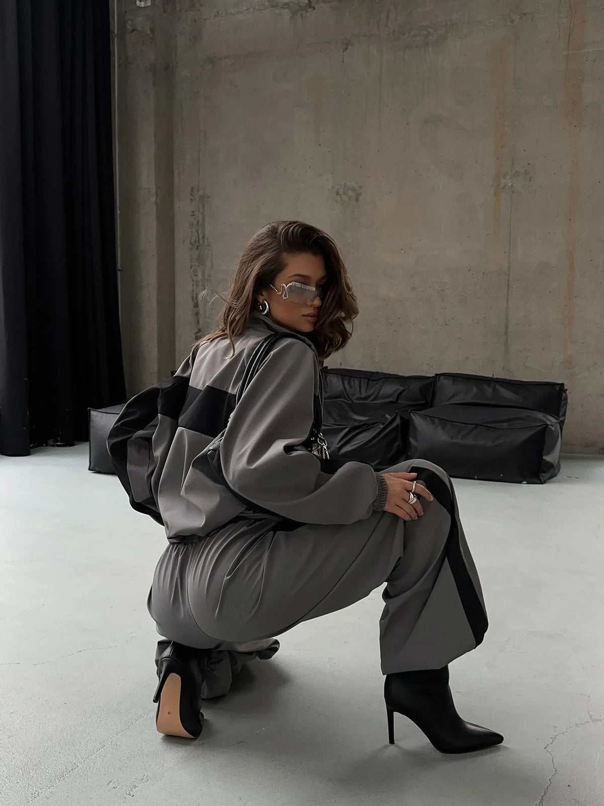 Casual Contrast Color Zipper Tracksuit Set for Women