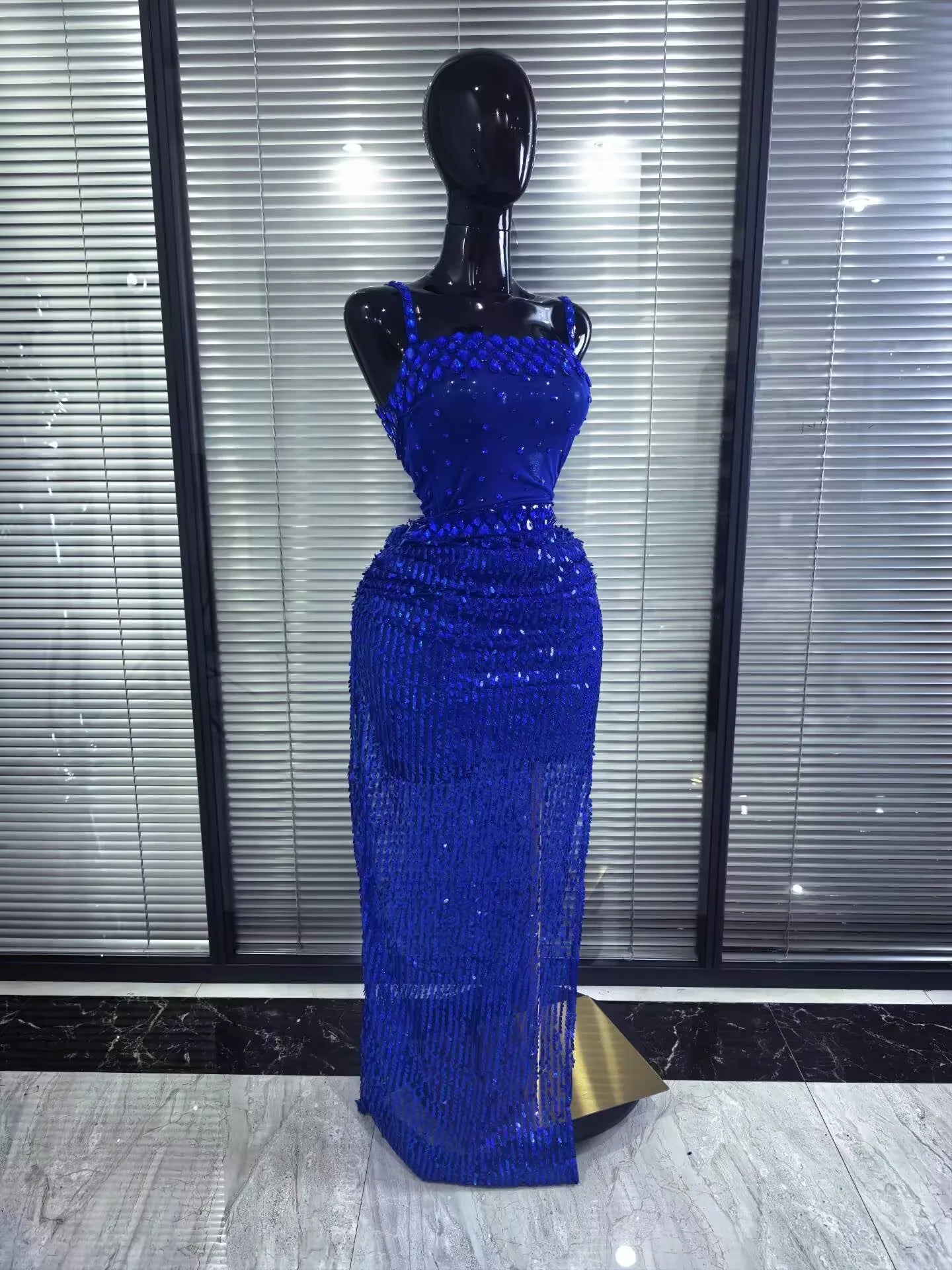 Blue Color Women Sleeveless Sexy Sparkly Crystal 2 Pieces Bodycon Long Dress Mesh Celebrate Birthday Photoshoot Wear