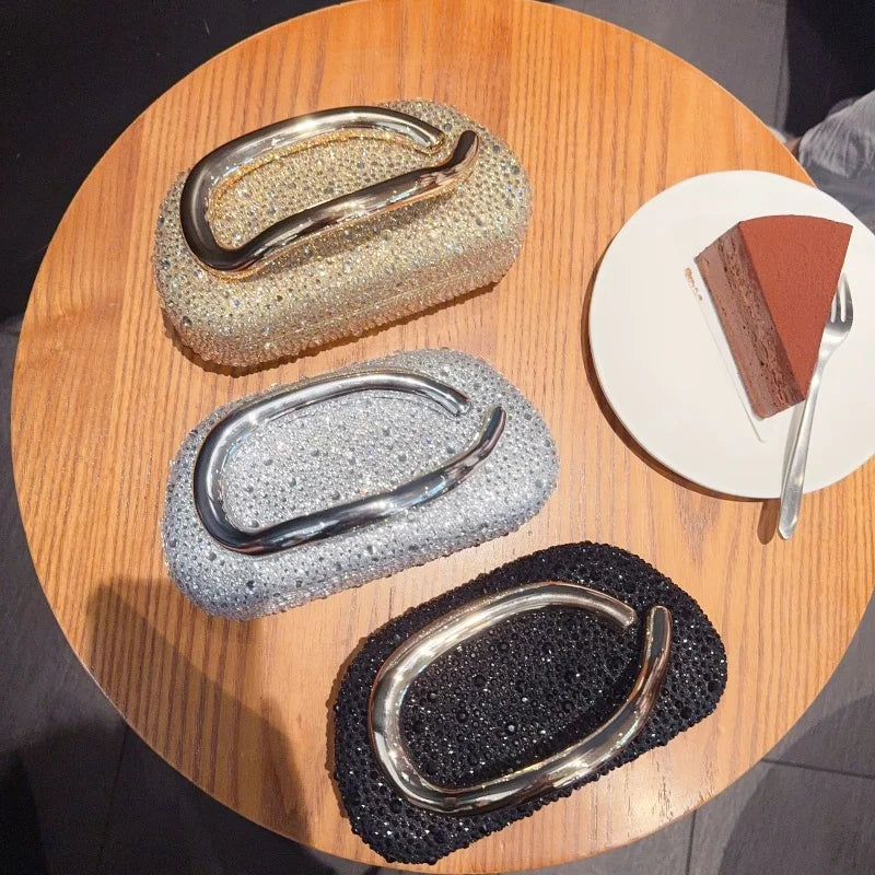 Stylish Golden Metal Handle Evening Clutch Bags for Women Elegant Luxury Shiny Diamond Studded Wedding Party Purse Shoulder Bags