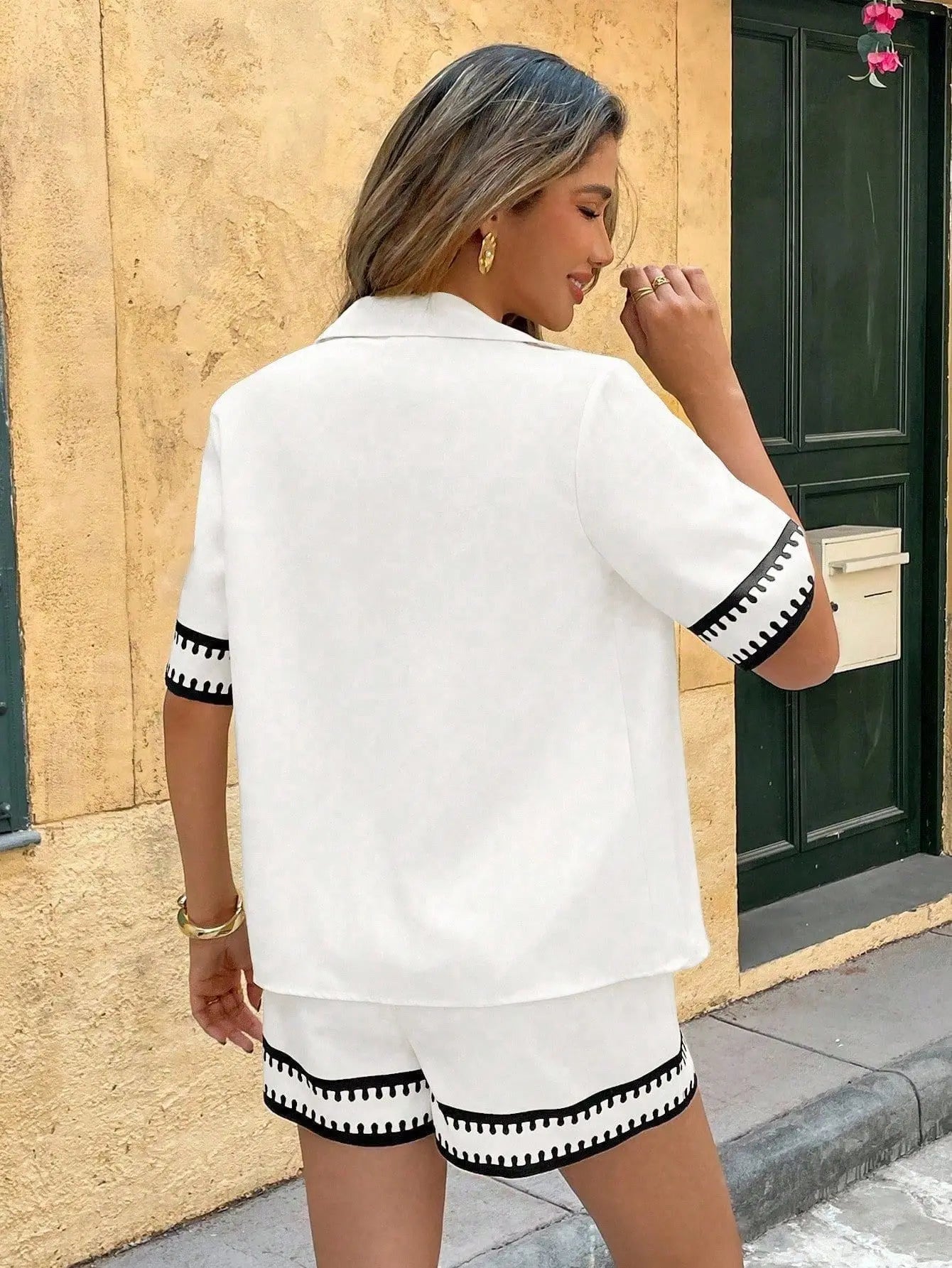 Printed Casual Two Piece Shirt and Shorts Set for Women