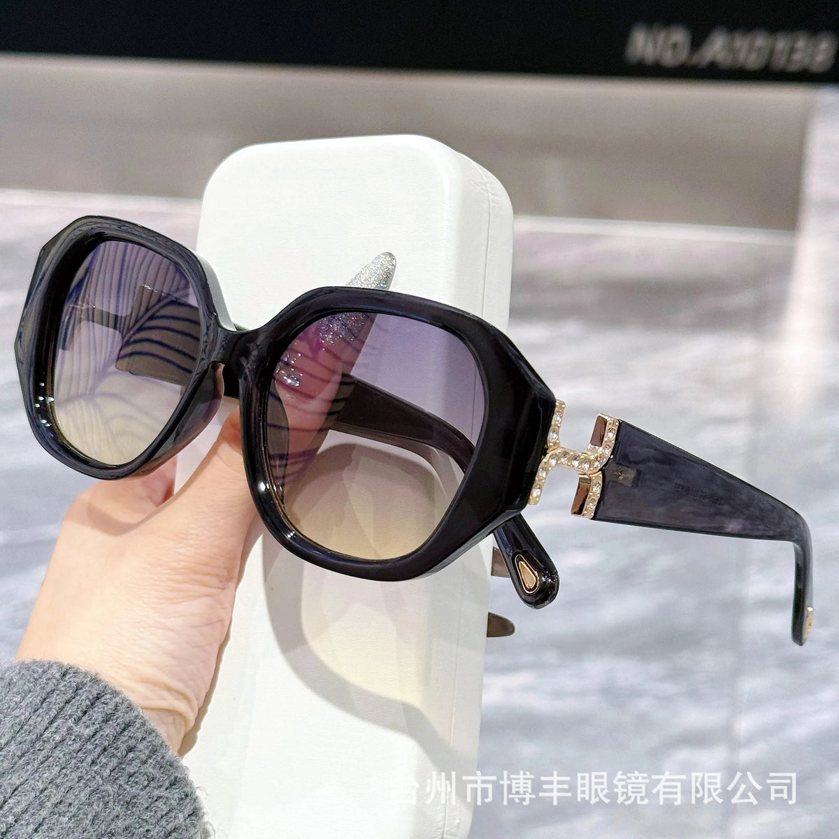 Vintage Oversized Polarized Sunglasses