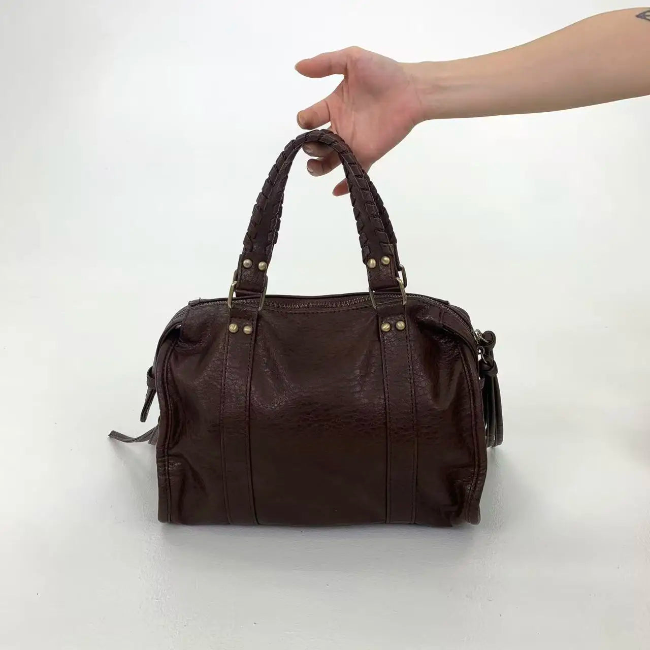 Vintage Street Style Rivet Embellished Shoulder Bag for Women